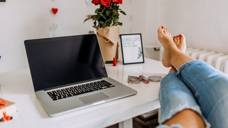 Find Your Niche: Discover the Perfect Blog Topic and Dominate!