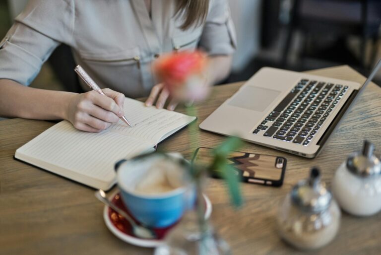 How to Mix PLR With Original Content for Maximum Engagement
