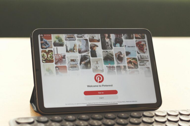 Mastering Pinterest for Driving Traffic to Your Blog