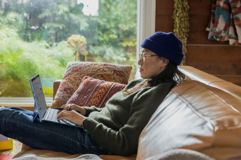 The Smart Solopreneur&rsquo;s Guide to Automating Content with AI