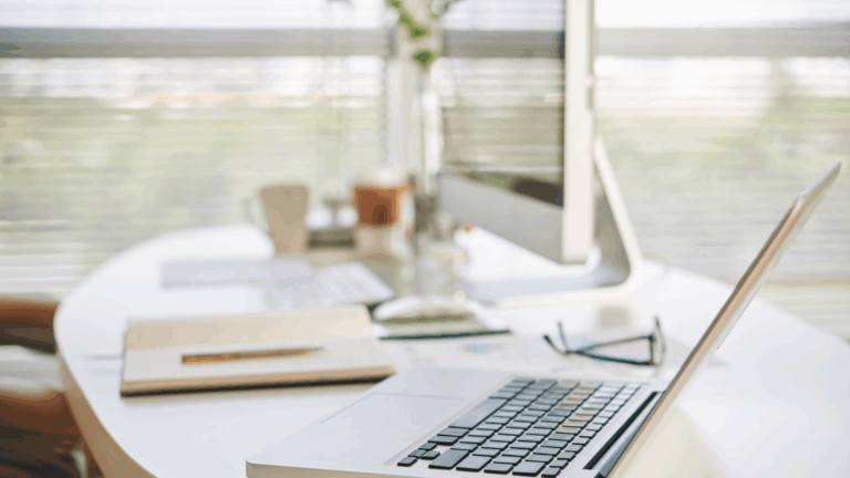How to Stay Motivated When You Feel Invisible Online