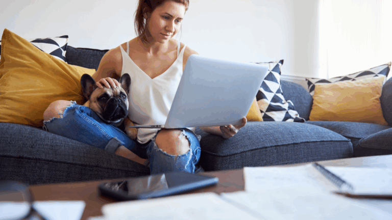The Cozy Girl&rsquo;s Guide to Building an Online Business Empire from the Couch