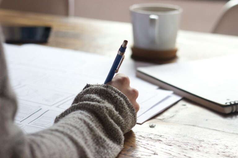 Feeling Behind? 7 Quiet Habits That Fast-Track Your Creative Goals