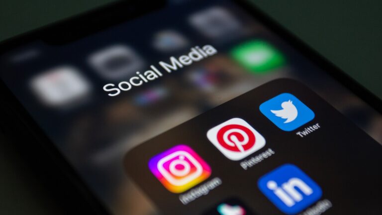 How To Use Pinterest As A Vibe Board For Your Creative Business