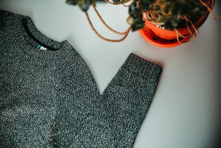 Minimalist Fall Wardrobe: Build a 20-Piece Capsule