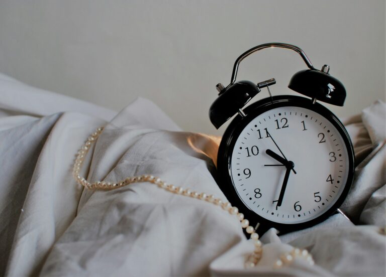10-Minute Morning Routine That Actually Sticks