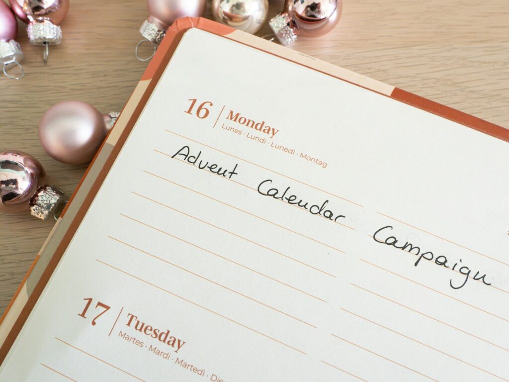 How to Create Holiday Content Before the End-of-Year Rush Begins